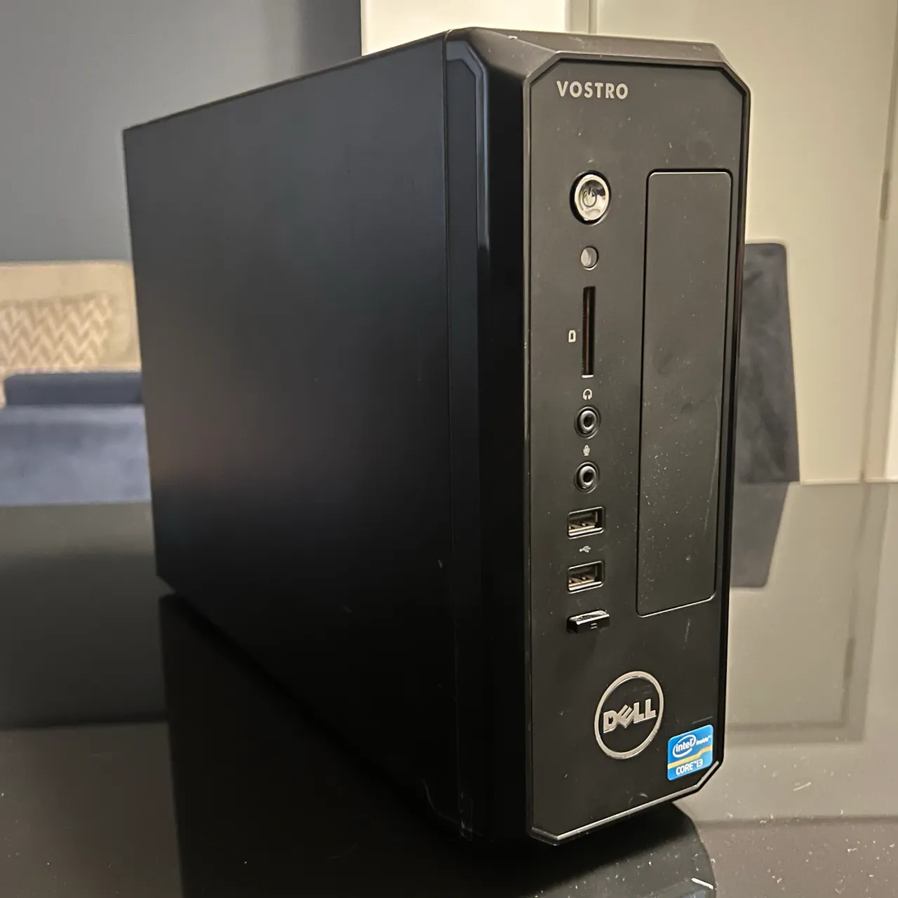 Foto 2 de Desktop Dell Vostro 270S + SSD NVMe + Monitor + Windows 11
