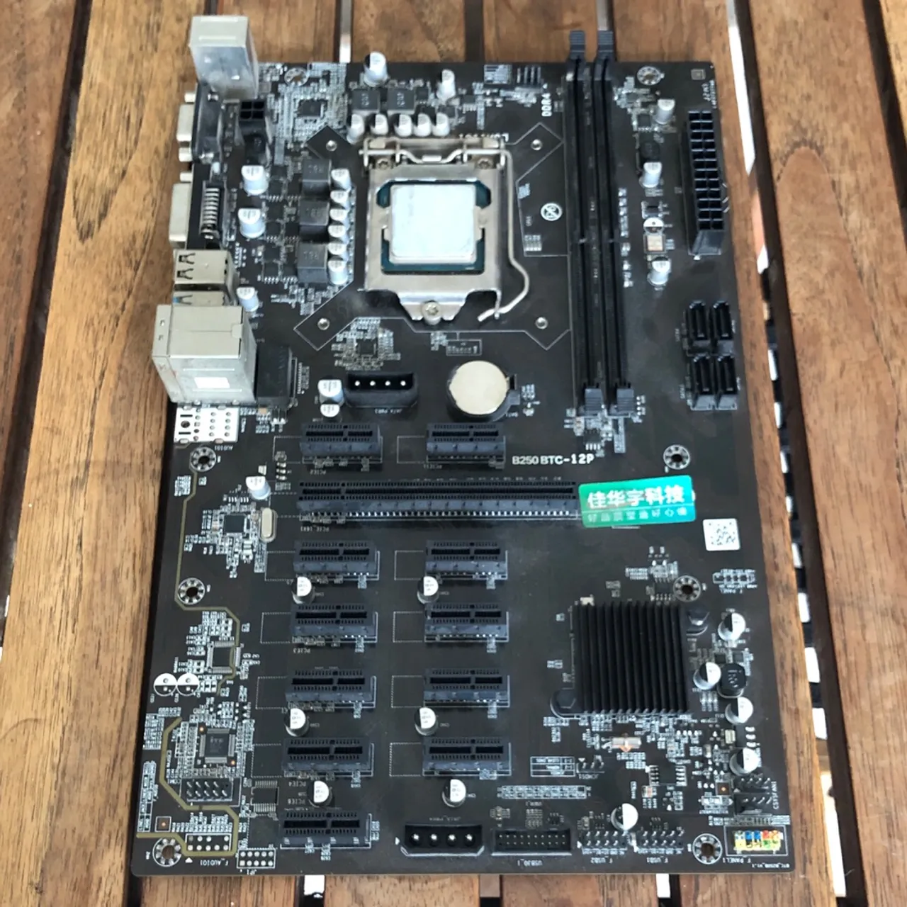 Placa Mãe Mineração Lapsaipc B250 BTC-12P LGA1151 DDR4 12x PCIe p/ Rig